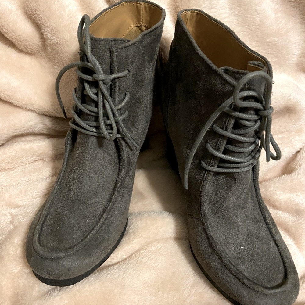 Nine West wedge Booties